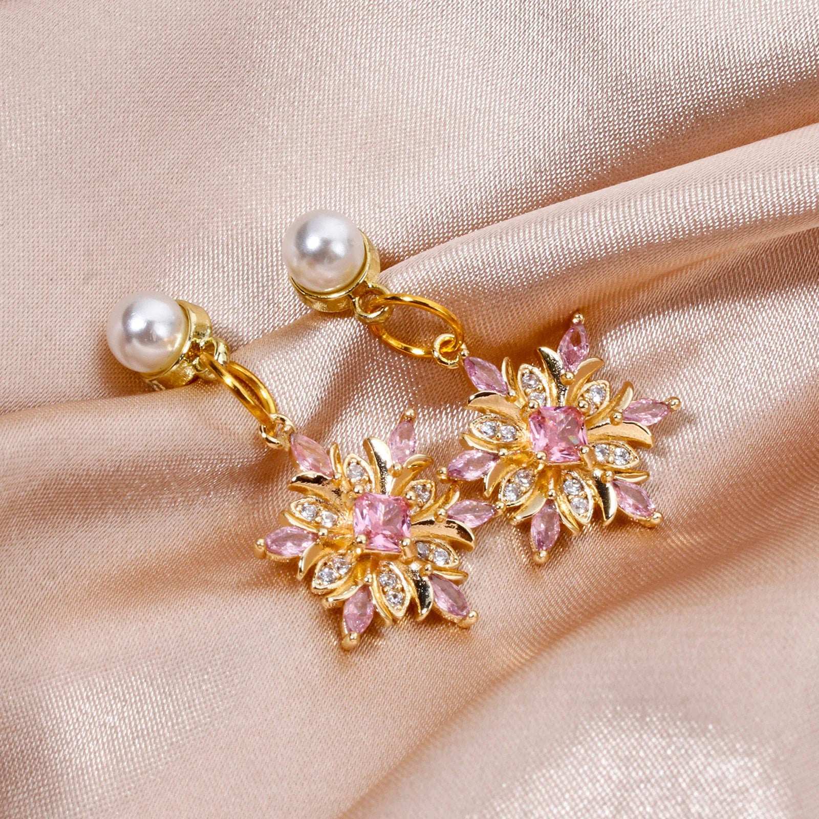 1 Piece Brass Christmas Charms Snowflake Clear Cubic Zirconia Multicolor Rhinestone Pendants For Necklace Making 20.5mm x 16mm